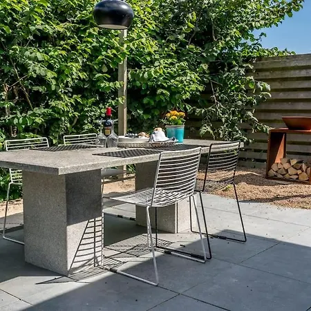 Garage Tversted Apartman *